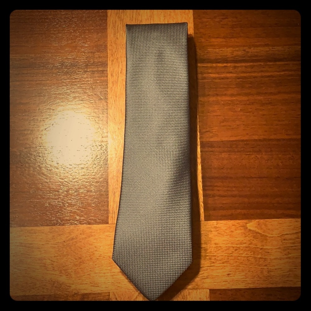 Silver Perry Ellis Tie